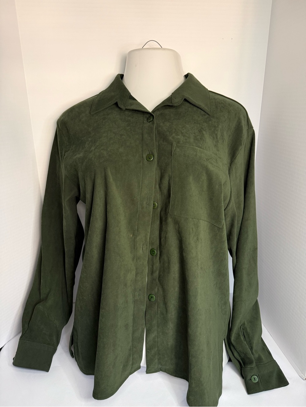 Vintage Anna Dark Olive Green Button-Front Shirt